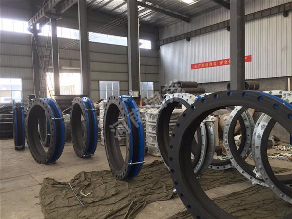 河南国茂管道设备是专业生产与销售高压管件的厂家,产品种类